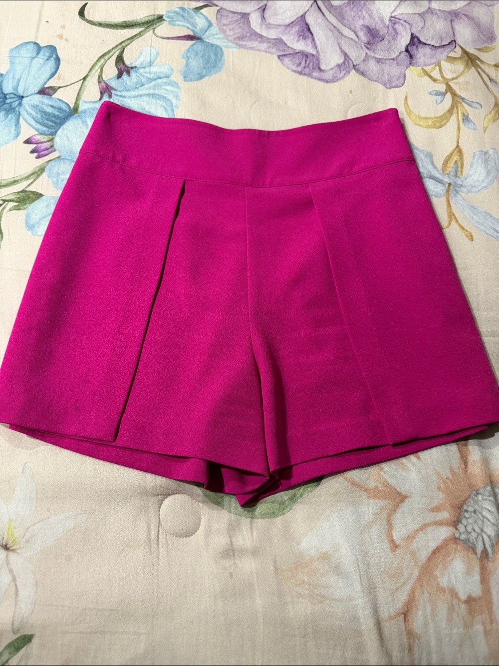 Women's High-Rise Magenta Dress Shorts
